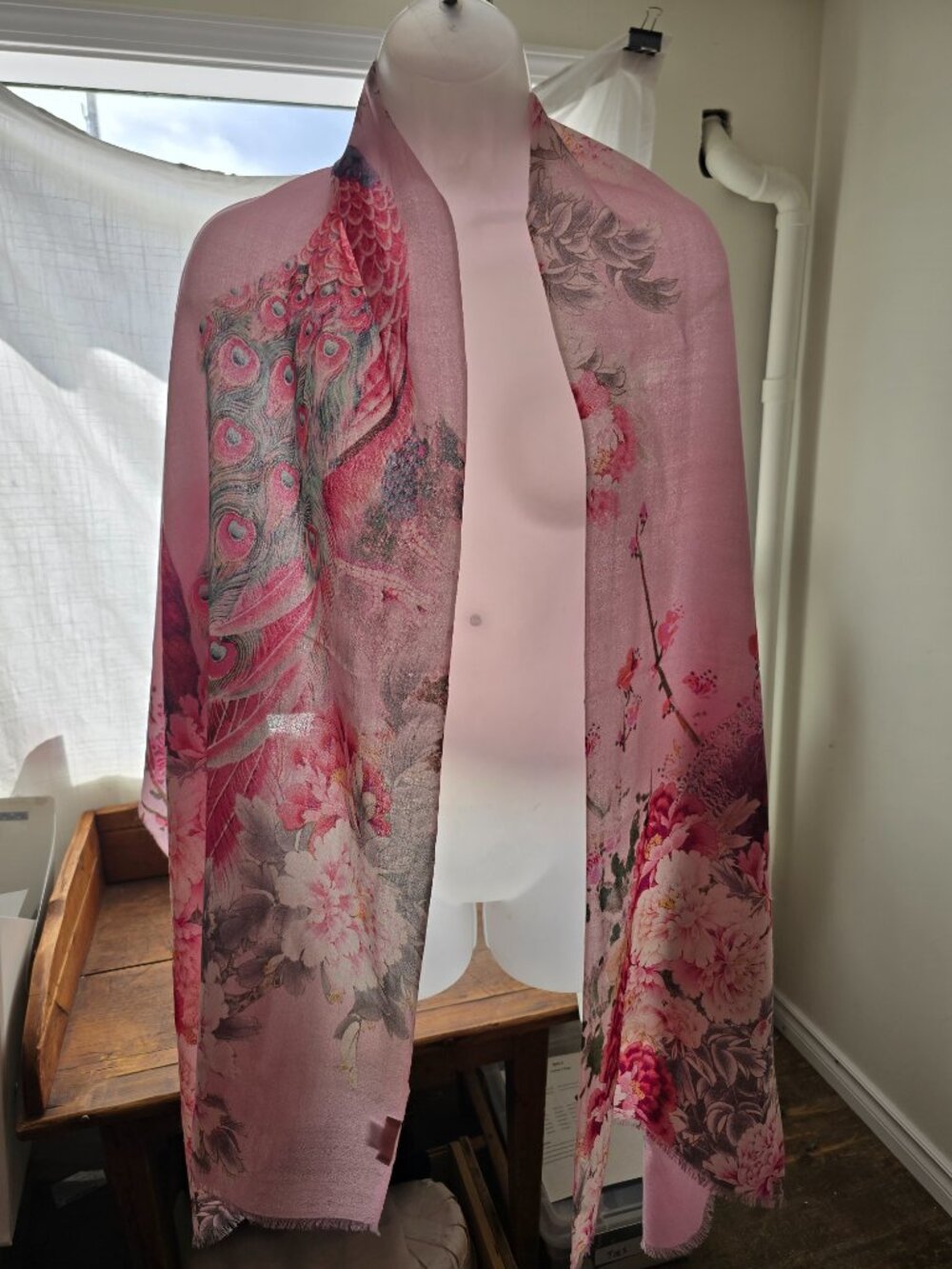 Riccini Pink Wool Scarf Peacock Motif